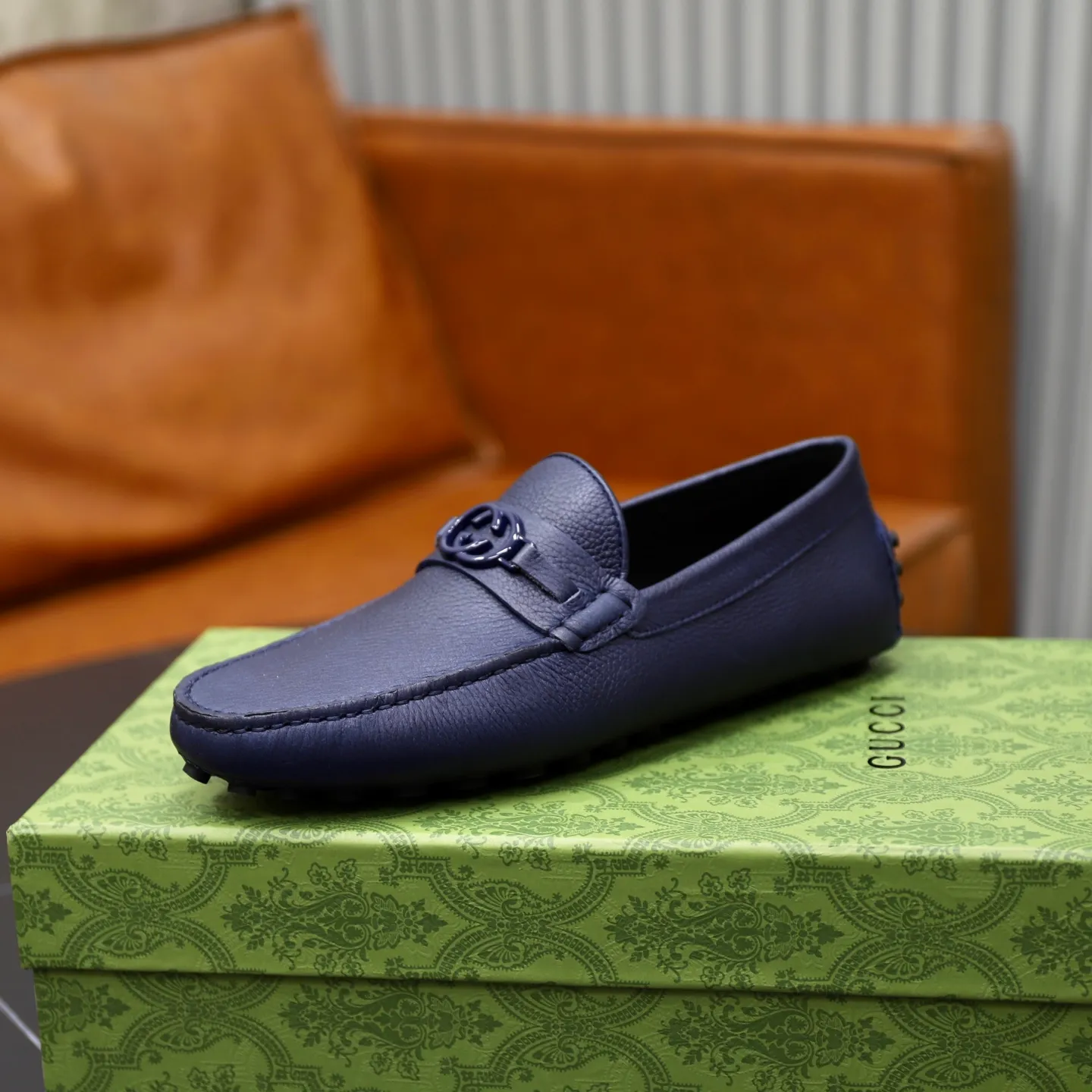 Ex-factory price: 460💰[GUCCI] Gucci ⚠️High-end men’s driving and pedal series ⚠️38-44 (customized for 45) ⚠️All original cowhide leather! Thick and soft! Made entirely of calfskin lining! Rubber sheet anti-slip beanie sole! Three-dimensional package technology! Fashionable and classic! Handicrafts! Original high quality! Feel free to compare!